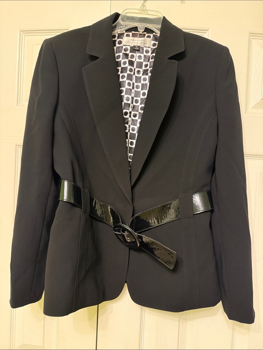 Tahari ASL Black Blazer with Gloss Patent Waist Belt